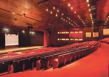 İzmir Şehir Tiyatroları'ndaki torpil tiyatrosuna mahkeme dur dedi