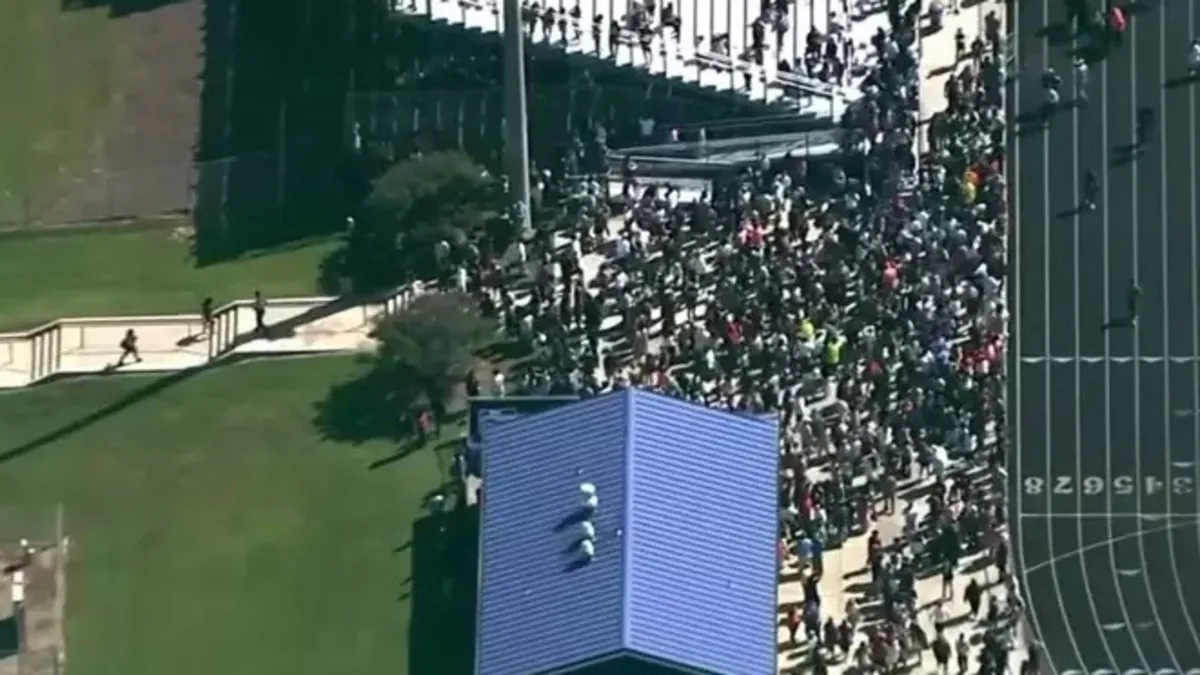 ABD'de okula silahlı saldırı! Ölüler ve yaralılar var