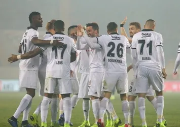 Kartal Akhisar'da yüksekten uçtu!