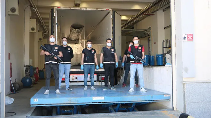 Esendere Gümrük Kapısı'nda aranan TIR'dan 142 kilo eroin çıktı - 1