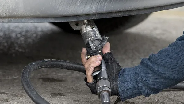 LPG ve motorine bu gece yarısından itibaren indirim! Motorin ve LPG fiyatları... İstanbul ve Ankara’da akaryakıt fiyatları