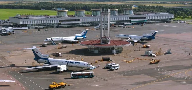 Son dakika: Rusya’da uçan belirsiz bir nesne paniği! Pulkovo Uluslararası Havalimanı kapatıldı