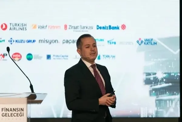 ekonominin-kalbi-turkuvaz-medyada-atiyor-finansin-gelecegi-masada-cevdet-yilmaz-mehmet-simsek-hafize-gaye-erka-1703246042268.jpeg Ekonominin kalbi Turkuvaz Medya'da attı! Finansın geleceği masada - 15