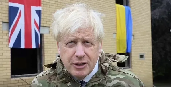 Giderayak başbakanlığın keyfini çıkarıyor: Boris Johnson el bombası fırlatıp Putin’e gözdağı verdi