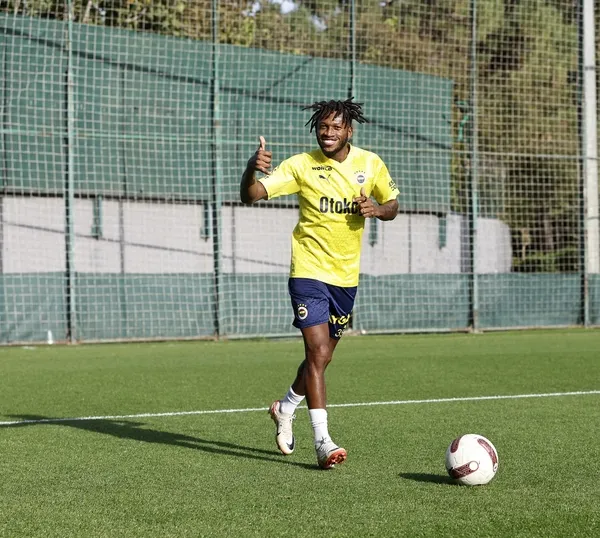 Fenerbahçe taraftarı sevinçten çıldıracak! Adana Demirspor maçı öncesi Fred müjdesi...
