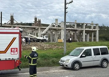 Devrilen beton pompasının bomunun çarptığı işçi öldü