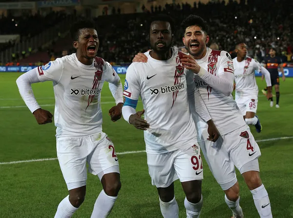 Hatay’dan Torrent’e dört gollü hoş geldin! Hatayspor 4-2 Galatasaray MAÇ SONUCU-ÖZET