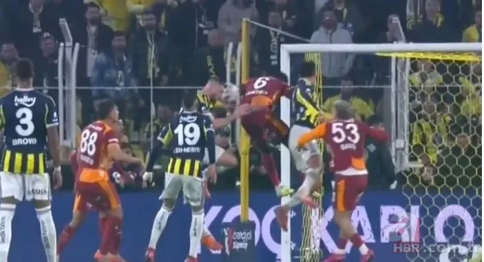 Fenerbahçe–Galatasaray derbisinin VAR konuşmaları yayınlandı! İptal edilen golde ne konuşuldu? 10