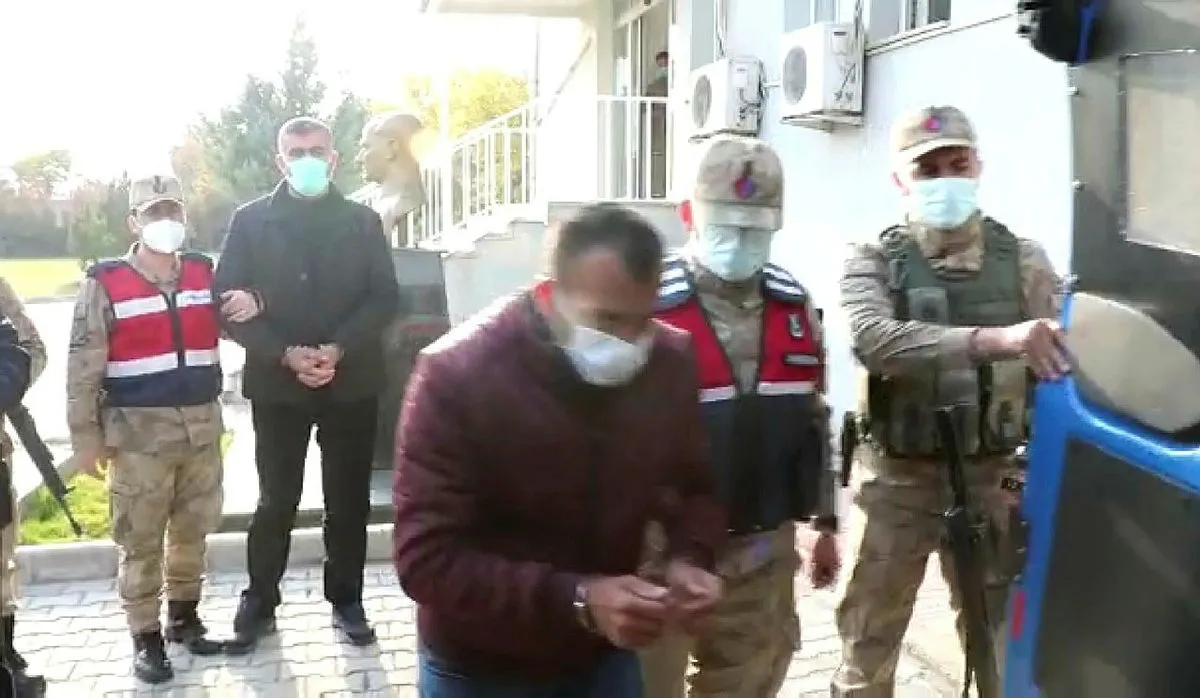 Diyarbakır merkezli 5 ilde terör operasyonu: 12 gözaltı! İhalelere giren bazı müteahhitlerden vergi adı altında para toplanmış