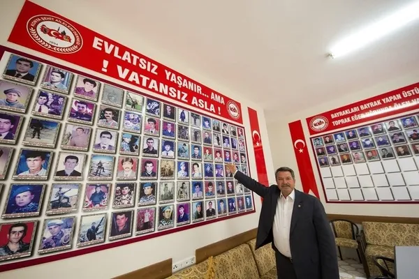 1694842649220.jpg Şehit babasından Sezgin Tanrıkulu'nun iftirasına tepki: Milletin vekili demeye utanıyorum - 2