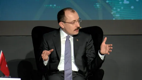 Turkuvaz Medya Merkezi’nde bilişim ihracatı masaya yatırılıyor! Ticaret Bakanı Mehmet Muş’tan zirvede önemli mesajlar