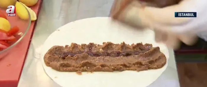 Çiğ köfte severler dikkat! Ucuz malzeme ve kiremit tozu tehlikesi! Kanser yapıyor