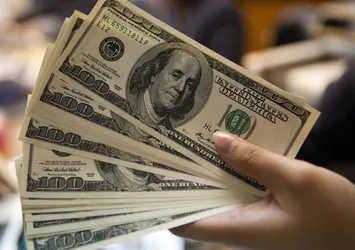 Dolar/TL haftaya yatay başladı
