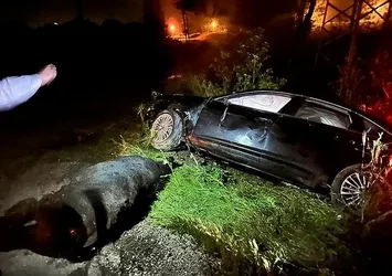 AK Parti Grup Başkanvekili Bahadır Yenişehirlioğlu ve oğlu trafik kazası geçirdi