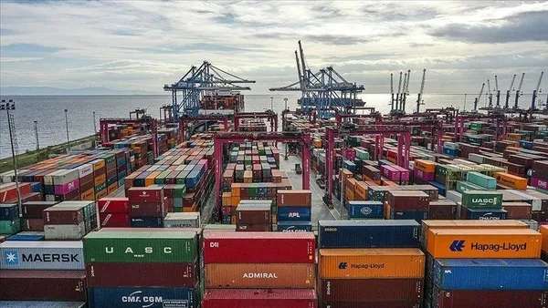 Dış ticaret açığında büyük gerileme! 6 ayda yarıya düştü