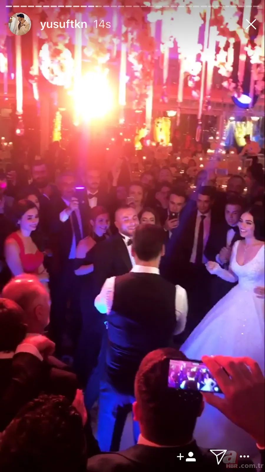 Esra Bilgiç ve Gökhan Töre mutluluğa 'evet' dedi 11