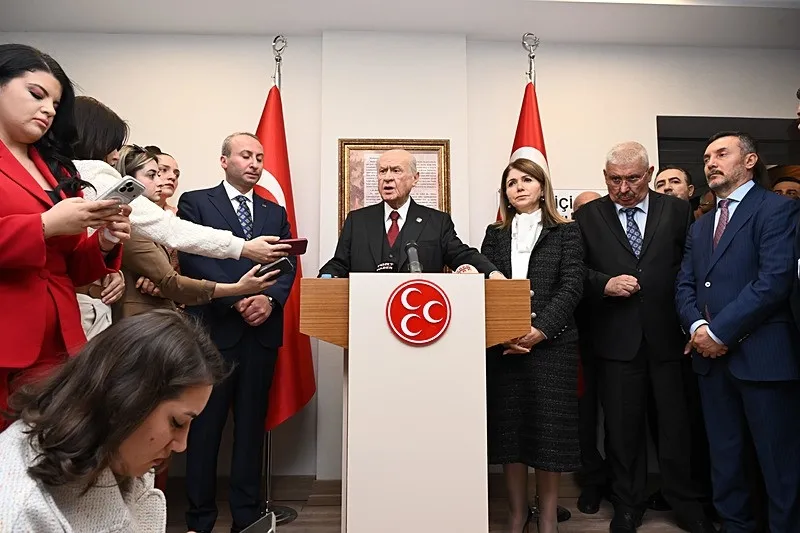 mhp-lideri-bahceli-yonterin-istifasi-akademik-kariyeriyle-ilgili-1774700088613.jpeg MHP lideri Bahçeli: Yönter'in istifası akademik kariyeriyle ilgili - 1