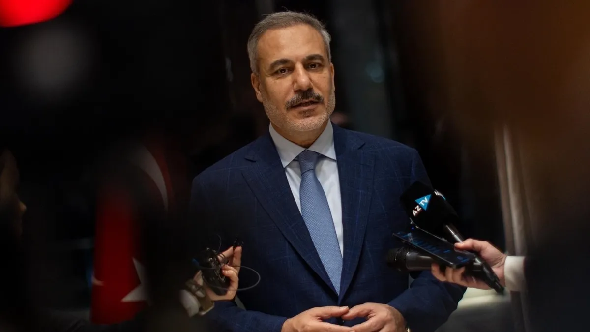 Azerbaycan'da konuşan Bakan Fidan'dan dış politikada belgesel istikrar vurgusu