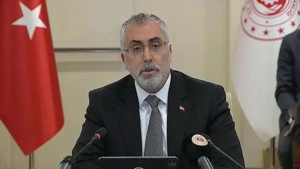 Milyonlara 2 yıllık zamda gözler ikinci teklifte! Kritik açıklama öncesi sürpriz müzakere! Memur ve memur emeklisinin zam oranı ne olacak?