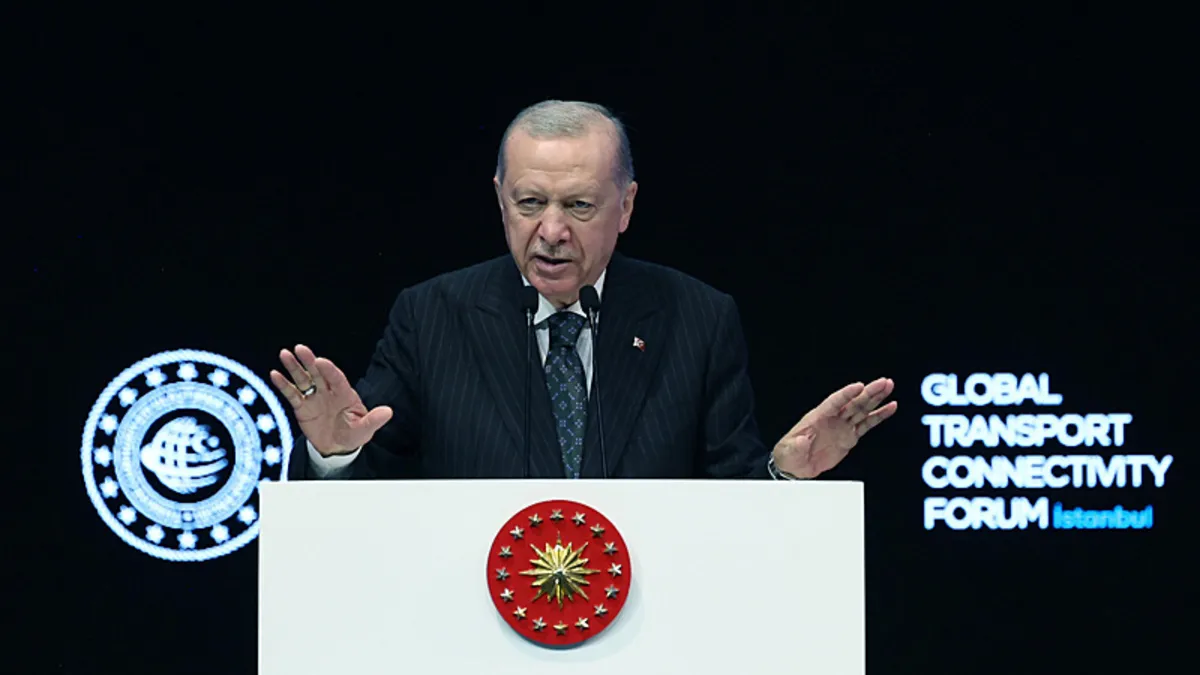 Başkan Erdoğan: Takoz siyasetine teslim olmadık vizyon dolu projeler yaptık