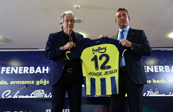 son-dakika-ali-koc-ile-jorge-jesus-pfdkya-sevk-edildi-1675444562572.jpg SON DAKİKA | Ali Koç ile Jorge Jesus PFDK'ya sevk edildi - 4