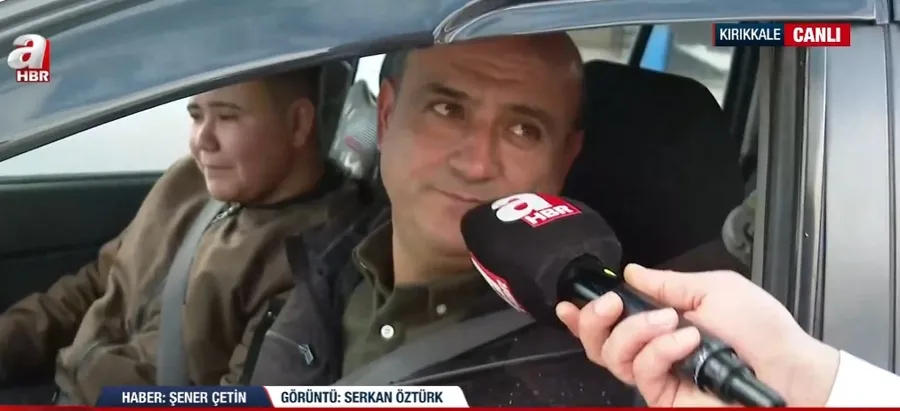 bayram-donusu-cilesi-43-ilin-gecis-noktasi-kirikkalede-kilometrelerce-kuyruk-a-haberde-cagri-acemi-soforler-so-1774188909582.jpg Bayram dönüşü çilesi! 43 ilin geçiş noktası Kırıkkale'de kilometrelerce kuyruk | A Haber'de çağrı: Acemi şoförler sol şeritten gitmesin - 4