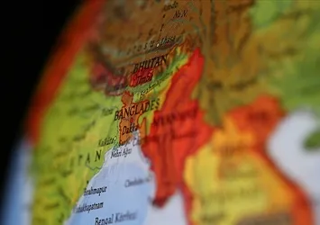 Bangladeş'te feribotta yangın: En az 30 ölü!