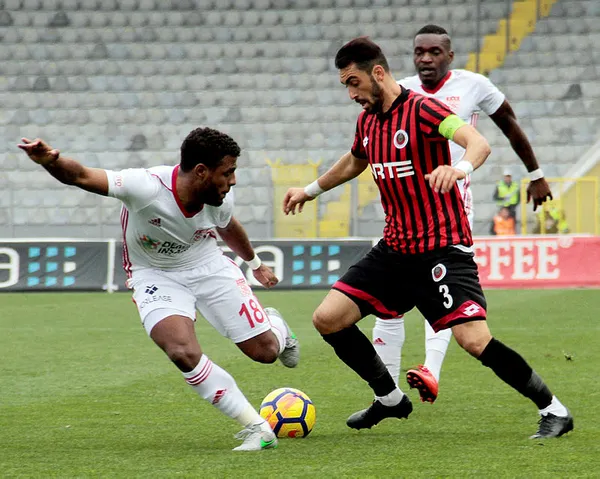 Galatasaray sol bekini Süper Lig ekibinden buldu - 1