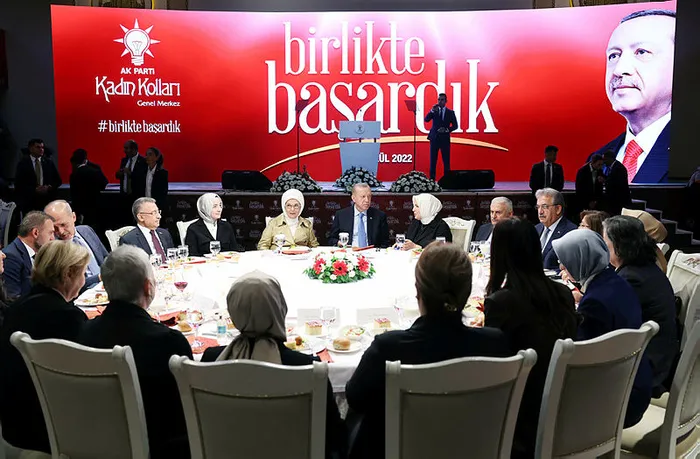 baskan-erdogandan-zam-aciklamasi-ciddi-sekilde-yukseltecegiz-1664293669135.jpg Başkan Erdoğan'dan "zam" açıklaması: Ciddi şekilde yükselteceğiz - 3