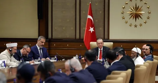 baskan-recep-tayyip-erdogan-abd-musluman-organizasyonlari-konseyi-uyelerini-kabul-etti-1694026265957.jpg Başkan Erdoğan'dan ABD'den gelen heyete talimat: Tüm siyasi çevrelere etkili şekilde anlatın - 1