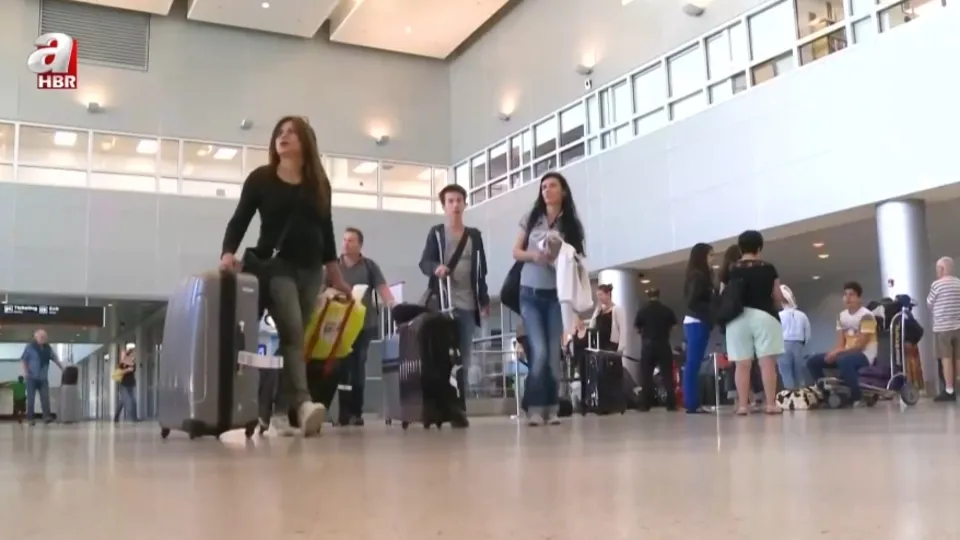 ABD’den 12 ülkeye yasak! Harvard’a hedef oldu