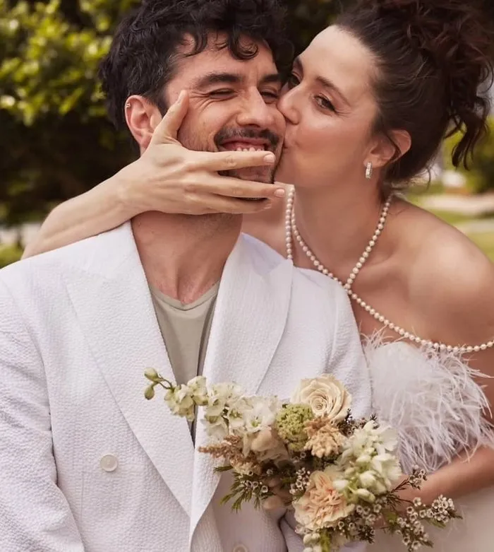 Hollywood'da Aras Aydın rüzgarı! Eşini yalnız bırakmadı! Melis Birkan son haliyle dikkat çekti
