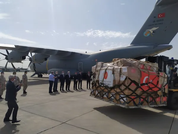 Son dakika: Türkiye’den Afganistan’a tıbbi yardım