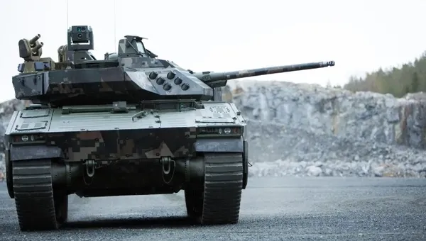 ukrayna-devlet-baskani-volodimir-zelenskiy-cv90-zirhli-muharebe-araclarini-isvecle-uretecegiz-1692461233893.jpg Ukrayna Devlet Başkanı Volodimir Zelenskiy: CV90 zırhlı muharebe araçlarını İsveç'le üreteceğiz - 6
