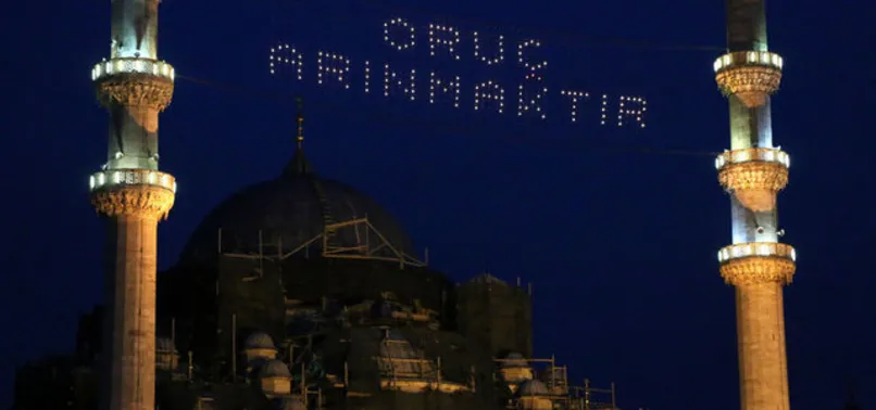 Ağız spreyi orucu bozar mı? Diyanet oruçluyken diş fırçalamak, sakız çiğnemek orucu nasıl etkiler? Kaza gerektirir mi?