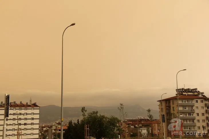 Meteoroloji uyarmıştı: Türkiye'nin güneyi toz bulutu etkisi altında
