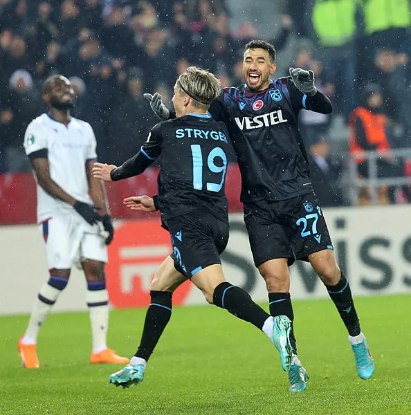 Gecenin kazananı Türkiye! Trabzonspor 1-0 Basel MAÇ SONUCU-ÖZET