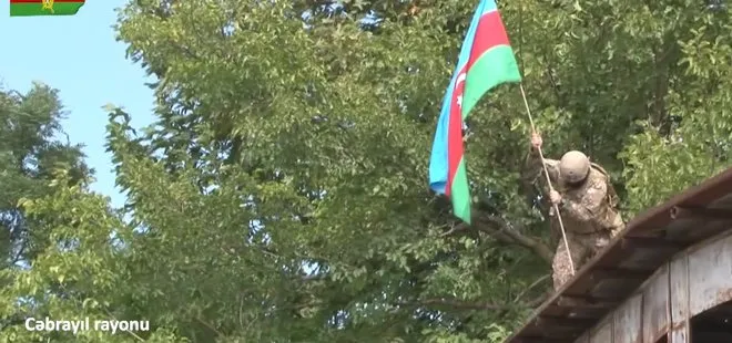 Son dakika: İşgalden kurtulan Cebrail’de Azerbaycan bayrağı dalgalanıyor