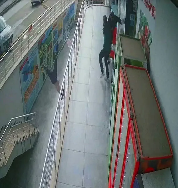 Düzce'de oğlunu ziyarete giden kadının feci ölümü: 6. kattan düştü! Dehşet anları kamerada - 1