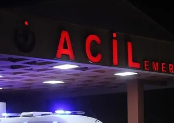 Sakarya'da işçi servisi ve otomobil çarpıştı! 3 yaralı