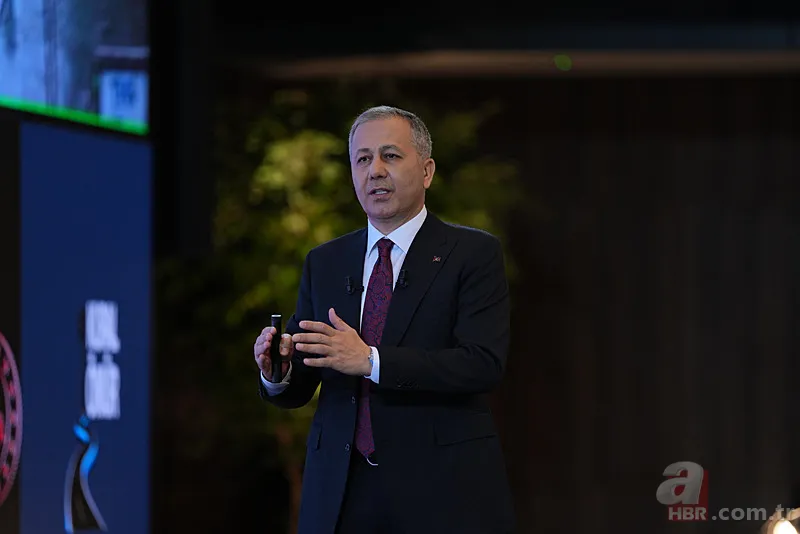 Trafikte yeni dönem! Cezalar yolda... Bakan Yerlikaya tek tek açıkladı: 'Dur' ihtarına uymayana 60 gün trafikten men 16