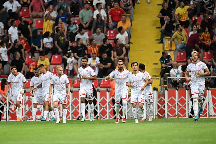 Sivasspor Kayserispor deplasmanında 3 puanın sahibi oldu