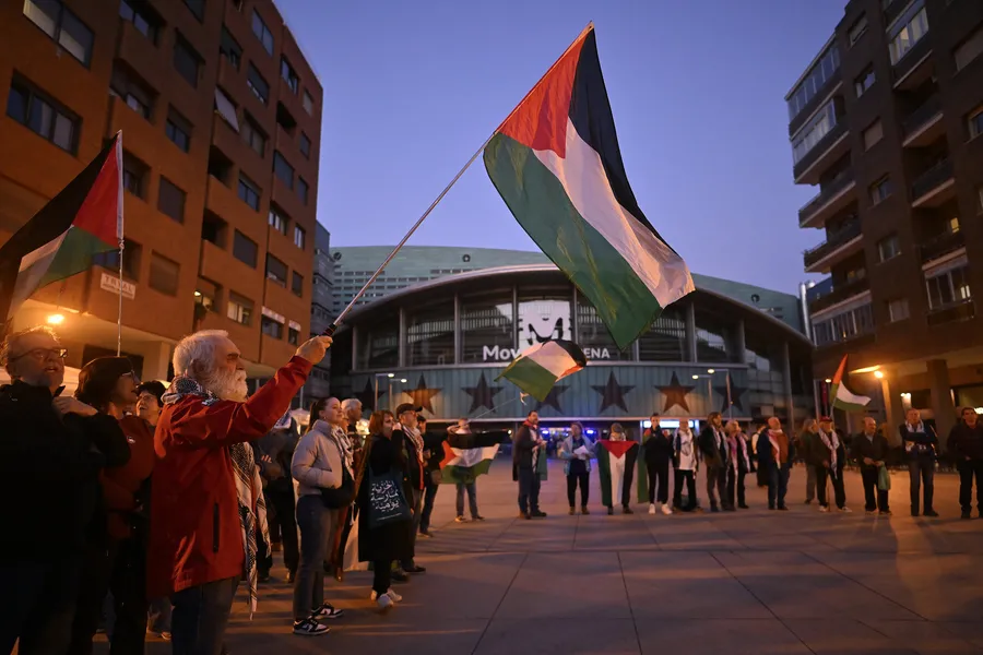 madridde-katil-israile-protesto-soykirimciyla-spor-olmaz-1774382651108.jpg Fotoğraf (AA)