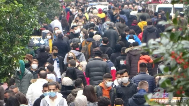 İstanbul’da korkutan görüntü! Yine akın akın Taksim’e gittiler