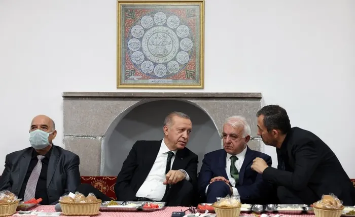 baskan-erdogan-haci-bektas-veliyi-anma-programina-ilk-kez-katilacak-1660161668326.jpg Başkan Erdoğan, Hacı Bektaş Veli'yi anma programına ilk kez katılacak - 5
