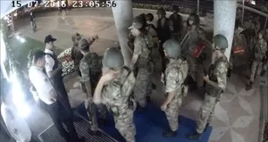 Yerdeyken bile ateş ediyorlar