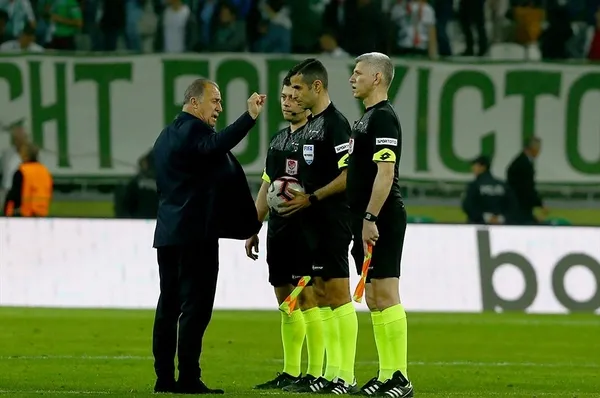 galatasaraydan-mete-kalkavan-aciklamasi-yeni-bir-adaletsizlik-istemiyoruz-1618856869439.jpg Galatasaray'dan Mete Kalkavan açıklaması! Yeni bir adaletsizlik istemiyoruz - 3