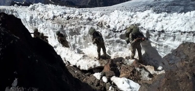 Pençe harekatında 2 asker yaralandı