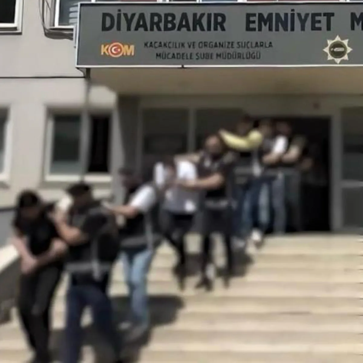 Diyarbakır’da suç örgütüne darbe! 40 gözaltı
