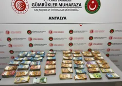 Antalya Havalimanı'nda şoke eden yöntem! Bebek bezlerinden servet çıktı